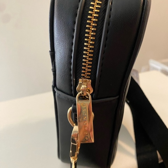 SKINNYDIP LONDON Heart Stud  Mini Crossbody Phone & Card-Case Zip NWT - Picture 4 of 6